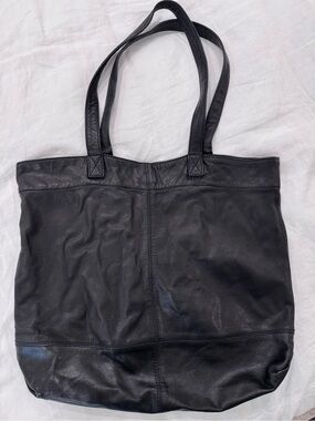 Genuine leather tote bag